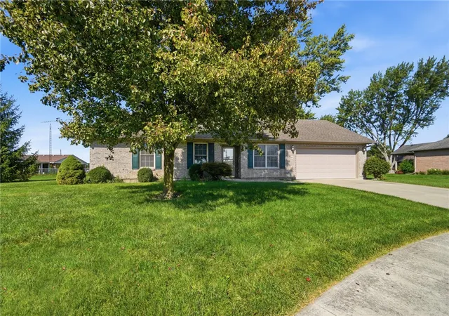 Photo 2 of Sale Pending at 20 Ash Knoll Dr, Pleasant Hill, OH 45359 | MLS# 968311 | Listing updated on 2026-09-12