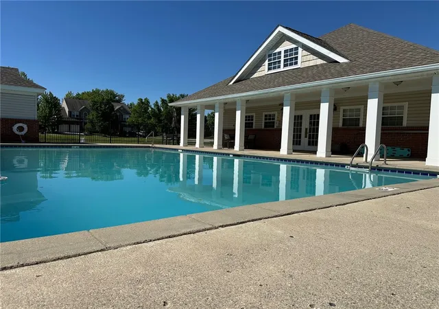 Listing Photo 2 - Condo for sale in building located at 3770 Hayes Ct, Beavercreek, OH 45431 - Unit #K