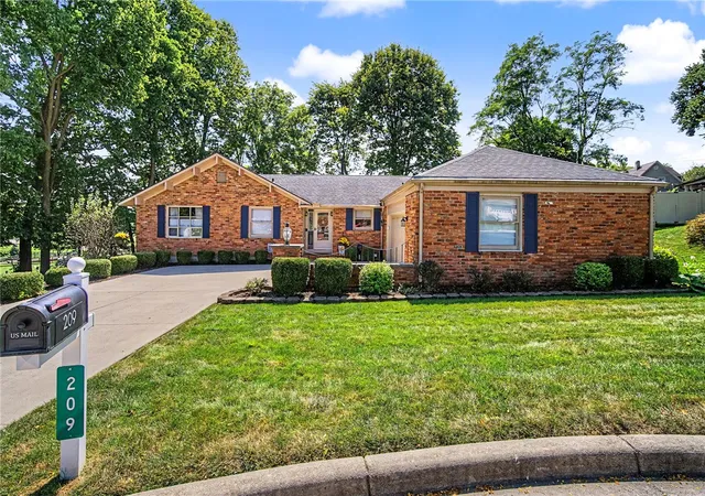 Photo 2 of Single family home for sale at 209 E Twin St, Lewisburg, OH 45338 | MLS# 968314 | Listing updated on 2026-09-09