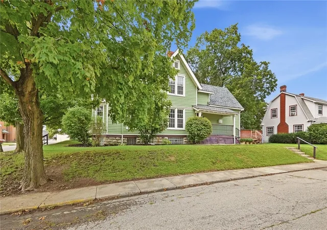 Photo 3 of Single family home for sale at 211 E Mckinley St, Brookville, OH 45309 | MLS# 967376 | Listing updated on 2026-09-12