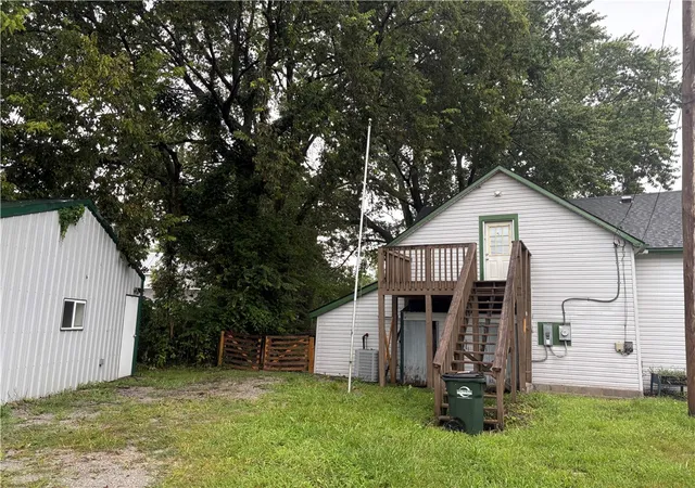 Photo 2 of Single family home for sale at 9911 N Cincinnati Columbus Rd, Waynesville, OH 45068 | MLS# 968317 | Listing updated on 2026-09-11