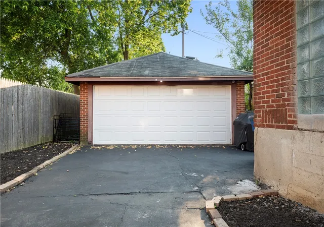 Photo 3 of Single family home for sale at 1140 Croyden Dr, Dayton, OH 45420 | MLS# 968304 | Listing updated on 2026-10-04