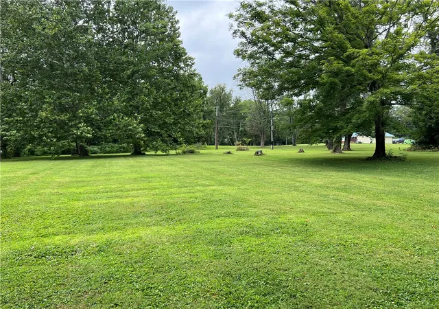 Photo 4 of Sale Pending at 6965 Muskie Dr, Hillsboro, OH 45133 | MLS# 968323 | Listing updated on 2026-09-13