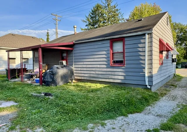 Photo 4 of Single family home for sale at 916 Young St, Piqua, OH 45356 | MLS# 967764 | Listing updated on 2026-09-10