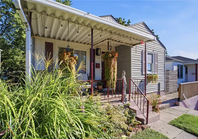 Photo 3 of Sale Pending at 1137 Highridge Ave, Dayton, OH 45420 | MLS# 968329 | Listing updated on 2026-09-15