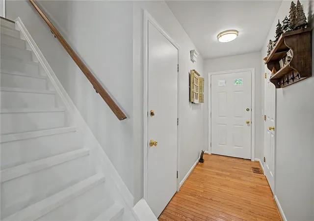 Photo 4 of Townhouse for sale at 774 Stoneharbor Ln, Maineville, OH 45039 | MLS# 968013 | Listing updated on 2026-09-08