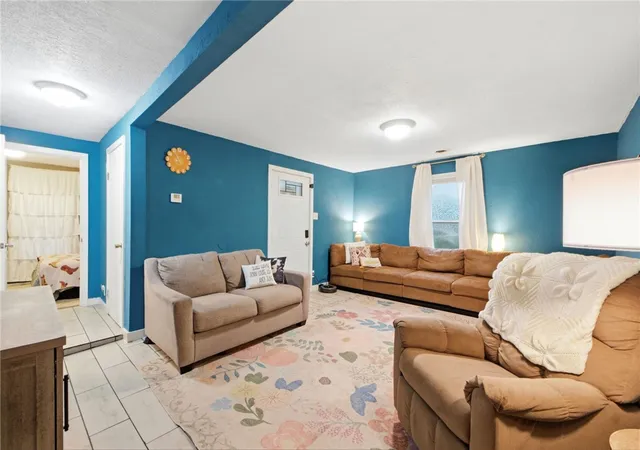 Photo 3 of Single family home for sale at 722 E 3rd Street, Xenia, OH 45385 | MLS# 968266 | Listing updated on 2026-09-07