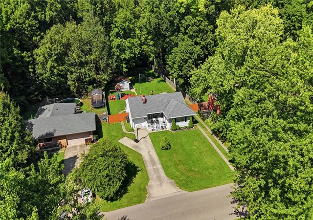 Photo 3 of Single family home for sale at 1489 Fudge Dr, Beavercreek, OH 45434 | MLS# 968334 | Listing updated on 2026-09-17