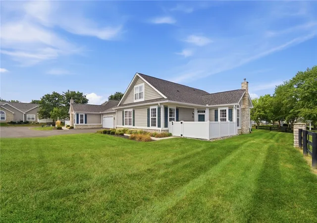 Photo 2 of Townhouse for sale at 4782 Cobblestone Dr, Tipp City, OH 45371 | MLS# 968331 | Listing updated on 2026-09-14