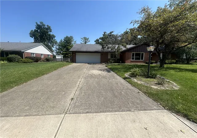 Single family home for sale at 7912 Southbury Dr, Dayton, OH 45458 | MLS# 968065