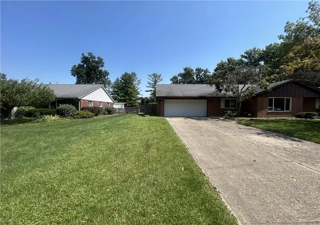Photo 2 of Single family home for sale at 7912 Southbury Dr, Dayton, OH 45458 | MLS# 968065 | Listing updated on 2026-09-08
