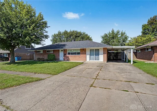 Photo 2 of Single family home for sale at 5813 Resik Dr, Dayton, OH 45424 | MLS# 968235 | Listing updated on 2026-09-08