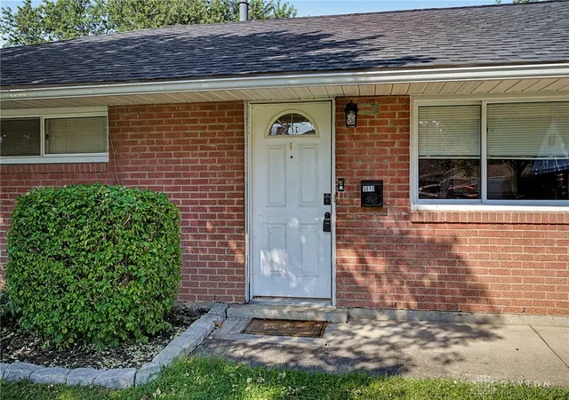 Photo 4 of Single family home for sale at 5813 Resik Dr, Dayton, OH 45424 | MLS# 968235 | Listing updated on 2026-09-08