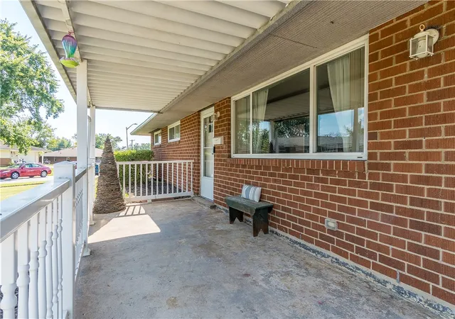 Photo 4 of Single family home for sale at 5785 Hinckley Ct, Dayton, OH 45424 | MLS# 967440 | Listing updated on 2026-09-12