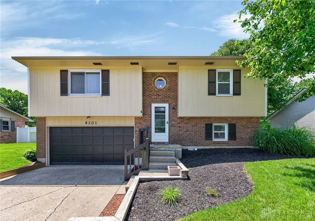 Photo 1 of Single family home for sale at 4301 Post Rail Ln, Franklin, OH 45005 | MLS# 968361 | Listing updated on 2026-09-08