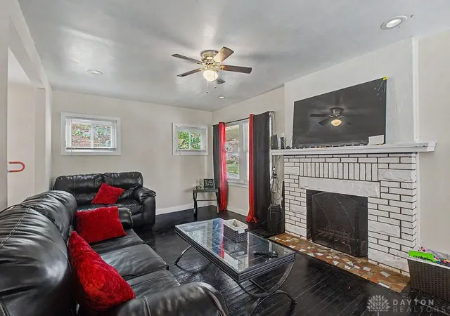Photo 3 of Single family home for sale at 212 Marathon Ave, Dayton, OH 45405 | MLS# 968384 | Listing updated on 2026-09-09