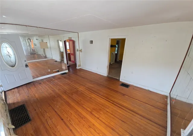 Photo 3 of Single family home for sale at 59 S Moss Ave, Dayton, OH 45417 | MLS# 968391 | Listing updated on 2026-09-08
