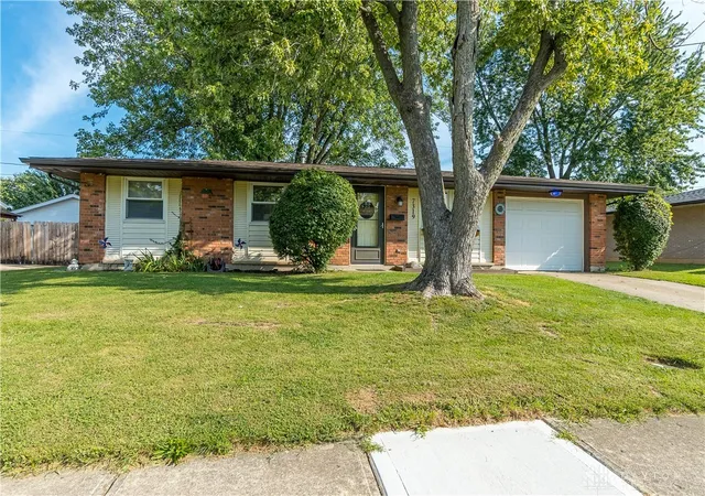 Photo 2 of Single family home for sale at 7319 Belle Plain Dr, Dayton, OH 45424 | MLS# 967438 | Listing updated on 2026-10-06