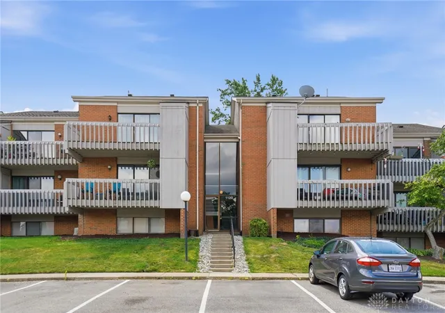 Photo 2 of Condo for sale at 1120 Eagle Feather Cir #C, West Carrollton, OH 45449 | MLS# 968413 | Listing updated on 2026-09-08