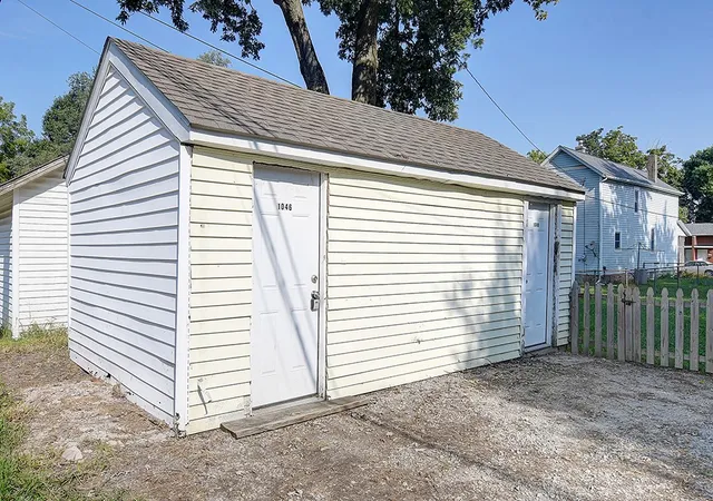 Photo 33 of Sale Pending at 1046 E Pearl St, Miamisburg, OH 45342 | MLS# 968414 | Listing updated on 2026-09-11