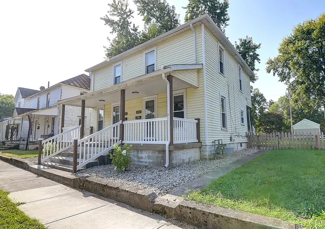 Photo 2 of Sale Pending at 1046 E Pearl St, Miamisburg, OH 45342 | MLS# 968414 | Listing updated on 2026-09-11