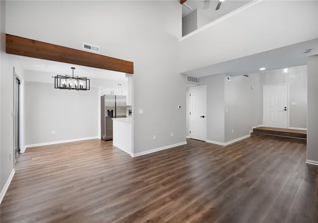Listing Photo 5 - Condo for sale in building located at 167 Queens Xing, Dayton, OH 45458