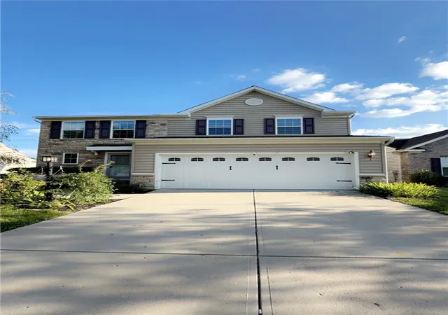 Single family home for sale at 5148 Dayflower Dr, Tipp City, OH 45371 | MLS# 968373