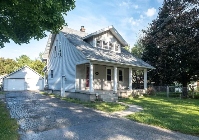Photo 1 of Single family home for sale at 405 Elverne Ave, Dayton, OH 45404 | MLS# 968118 | Listing updated on 2026-09-09