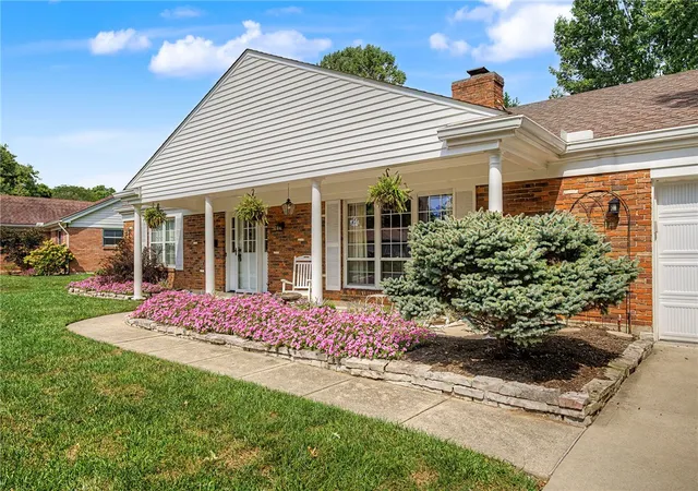 Photo 4 of Single family home for sale at 2157 Oak Tree Dr, Dayton, OH 45440 | MLS# 968355 | Listing updated on 2026-09-13