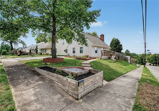 Photo 3 of Sale Pending at 3520 East 4th, Dayton, OH 45403 | MLS# 968359 | Listing updated on 2026-09-11