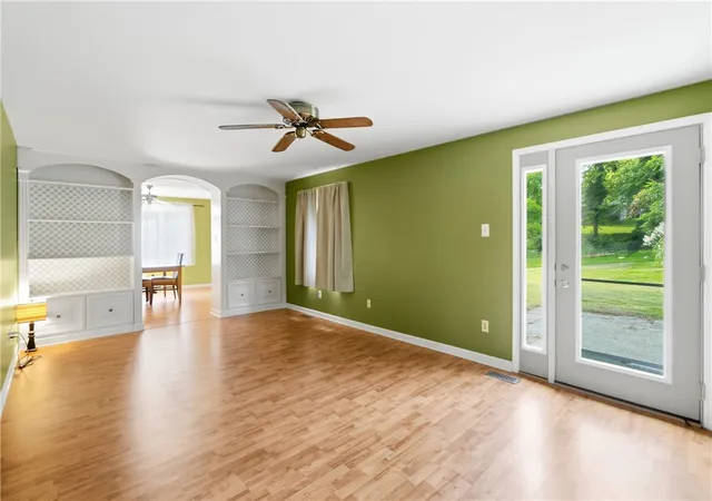 Photo 4 of Single family home for sale at 2093 Dane Ln, Bellbrook, OH 45305 | MLS# 967461 | Listing updated on 2026-10-04