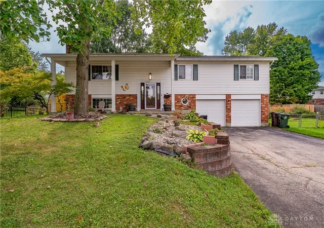 Photo 1 of Single family home for sale at 5600 Mission Ct, Dayton, OH 45431 | MLS# 968444 | Listing updated on 2026-09-25