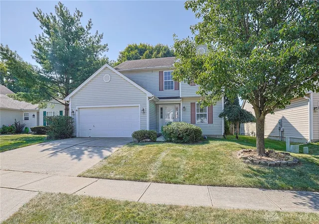 Photo 1 of Sale Pending at 1019 Weeping Willow Ln, Maineville, OH 45039 | MLS# 968519 | Listing updated on 2026-09-11
