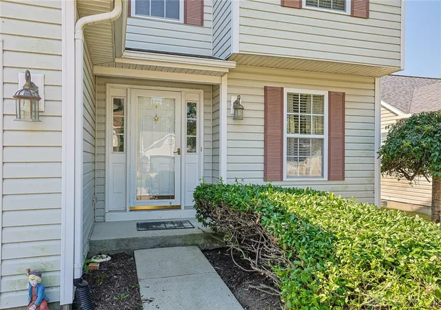 Photo 2 of Sale Pending at 1019 Weeping Willow Ln, Maineville, OH 45039 | MLS# 968519 | Listing updated on 2026-09-11