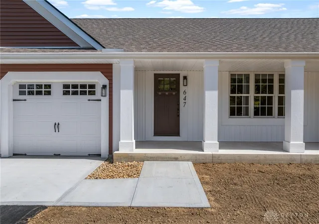 Photo 2 of Single family home for sale at 647 E Mount Pleasant Rd, Wilmington, OH 45177 | MLS# 968524 | Listing updated on 2026-09-10