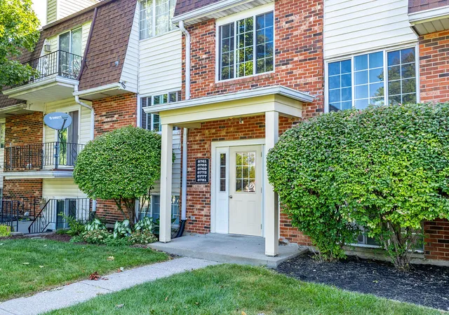 Photo 2 of Condo for sale at 8775 Washington Colony Dr, Dayton, OH 45458 | MLS# 968042 | Listing updated on 2026-09-13