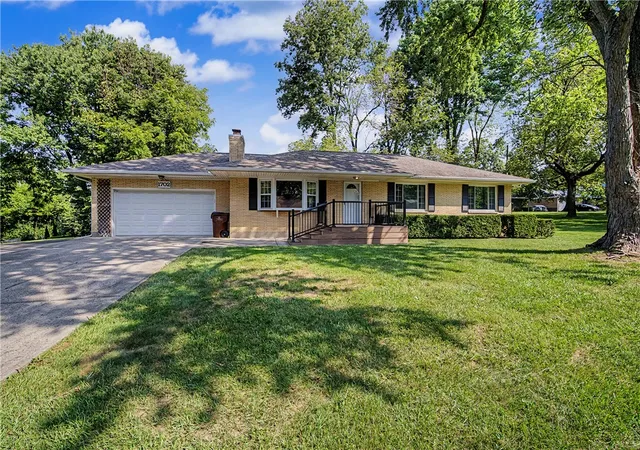Photo 1 of Single family home for sale at 1702 Countryside Dr, Beavercreek, OH 45432 | MLS# 966711 | Listing updated on 2026-09-12