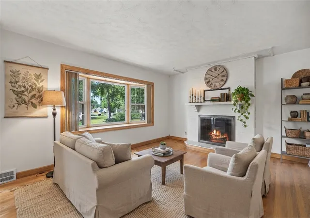 Photo 4 of Single family home for sale at 1702 Countryside Dr, Beavercreek, OH 45432 | MLS# 966711 | Listing updated on 2026-09-12