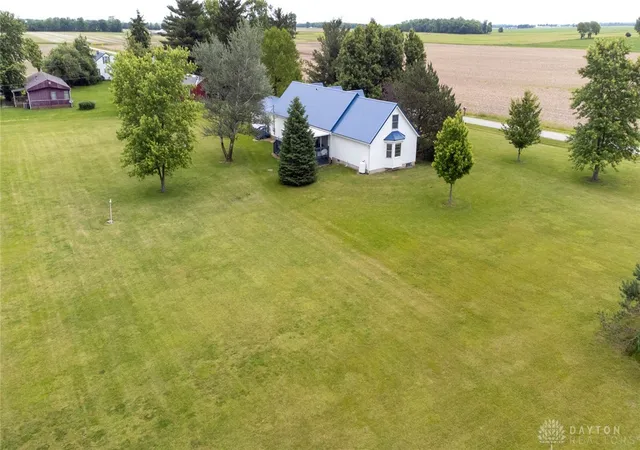Photo 4 of Sale Pending at 2079 Gordon Rd, Cedarville, OH 45314 | MLS# 968520 | Listing updated on 2026-09-21