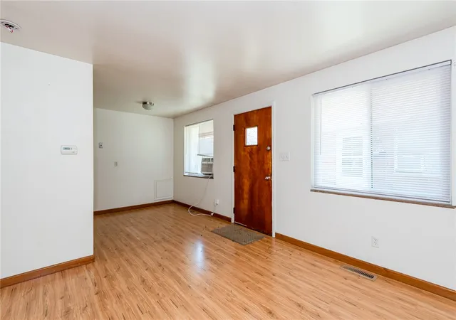 Listing Photo 4 - Condo for sale in building located at 22 Mello Ave, Dayton, OH 45410