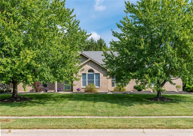 Photo 2 of Sale Pending at 2875 Cobblestone Xing Ct, Dayton, OH 45458 | MLS# 967798 | Listing updated on 2026-09-11