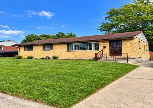 Photo 1 of Single family home for sale at 2520 Baywood St, Dayton, OH 45406 | MLS# 968563 | Listing updated on 2026-09-17
