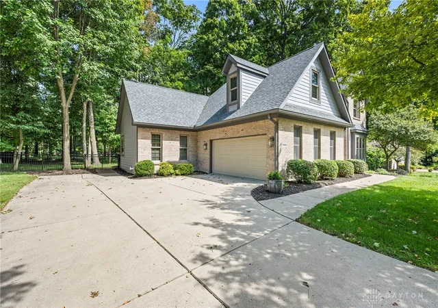 Photo 2 of Single family home for sale at 2968 Walling Way, Beavercreek, OH 45434 | MLS# 968530 | Listing updated on 2026-10-06