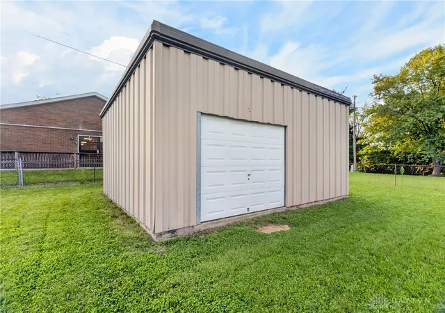 Photo 4 of Single family home for sale at 515 Sycamore Ave, Sidney, OH 45365 | MLS# 968580 | Listing updated on 2026-09-21