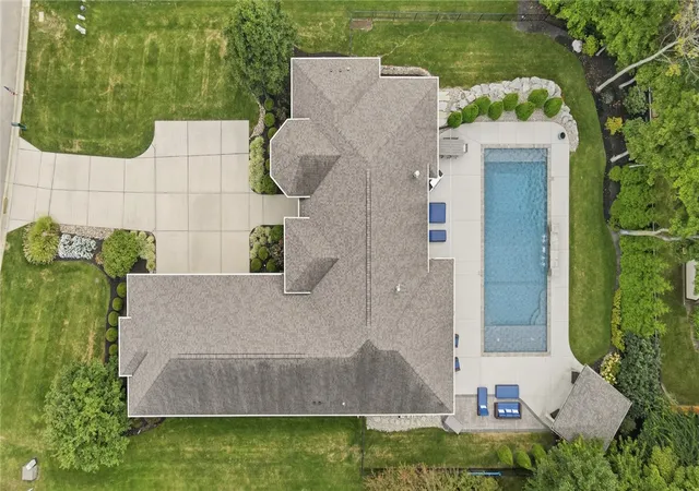Photo 3 of Sale Pending at 4017 Sable Ridge Dr, Bellbrook, OH 45305 | MLS# 967587 | Listing updated on 2026-09-12