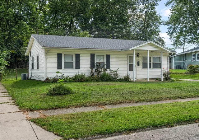 Photo 2 of Single family home for sale at 1182 Jeanette Dr, Beavercreek, OH 45432 | MLS# 968504 | Listing updated on 2026-09-27