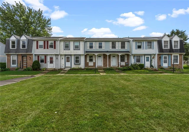 Photo 1 of Sale Pending at 104 Pepperwood Pl, Englewood, OH 45322 | MLS# 968591 | Listing updated on 2026-09-13
