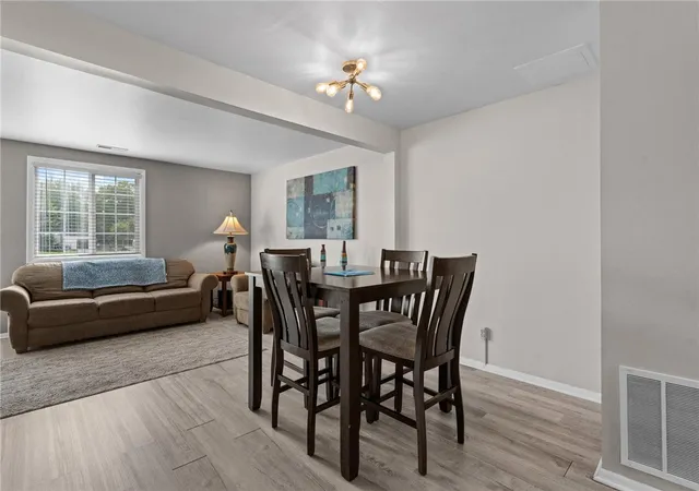 Photo 4 of Sale Pending at 104 Pepperwood Pl, Englewood, OH 45322 | MLS# 968591 | Listing updated on 2026-09-13