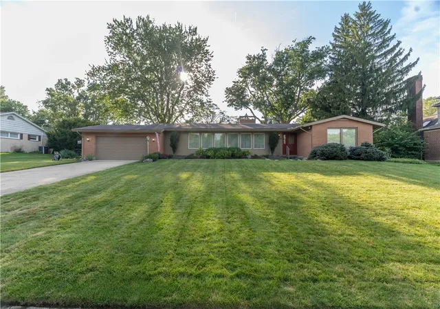 Single family home for sale at 1312 Stratford Dr, Piqua, OH 45356 | MLS# 968615