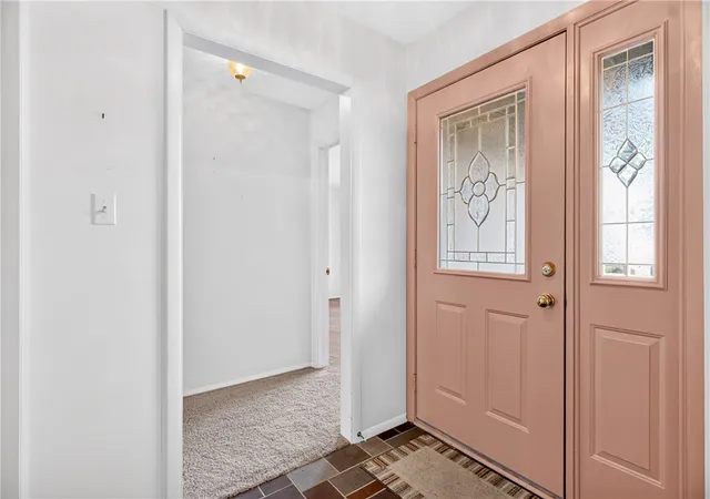 Photo 3 of Single family home for sale at 1312 Stratford Dr, Piqua, OH 45356 | MLS# 968615 | Listing updated on 2026-09-13